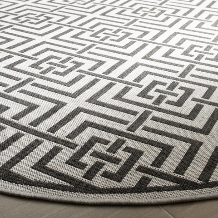 Safavieh Linden  Light Grey / Charcoal LND128 6 ft. 7 in. X 6 ft. 7 in. Round Rug