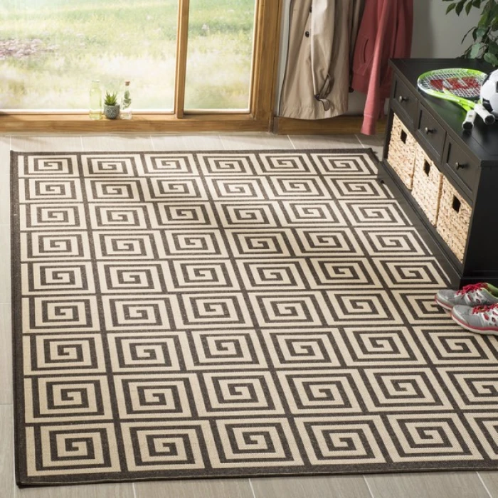 Safavieh Linden  Creme / Brown LND129 6 ft. 7 in. X 6 ft. 7 in. Square Rug