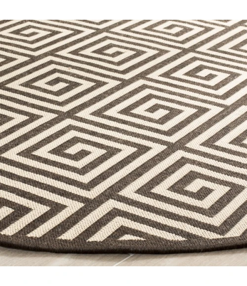 Safavieh Linden  Creme / Brown LND129 6 ft. 7 in. X 6 ft. 7 in. Round Rug