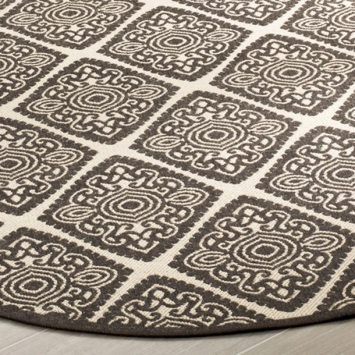 Safavieh Linden  Creme / Brown LND132 6 ft. 7 in. X 6 ft. 7 in. Round Rug