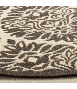 Safavieh Linden  Creme / Brown LND135 6 ft. 7 in. X 6 ft. 7 in. Round Rug