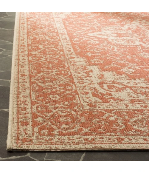 Safavieh Linden  Rust / Creme LND137 5 ft. 3 in. X 7 ft. 6 in. Rectangle Rug