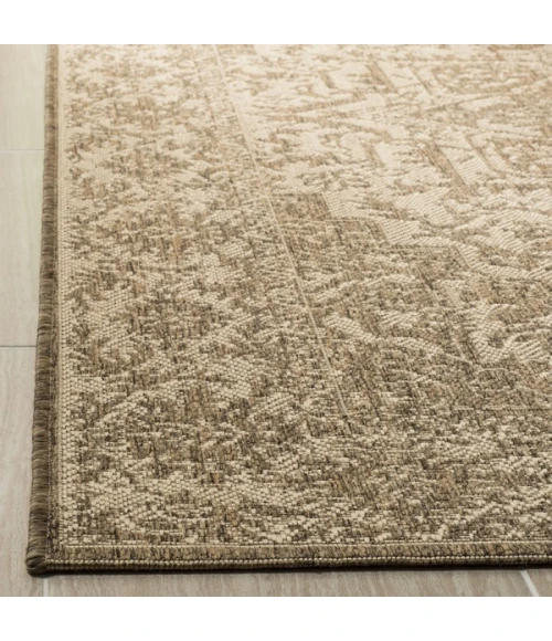 Safavieh Linden  Cream / Beige LND139 5 ft. 3 in. X 7 ft. 6 in. Rectangle Rug