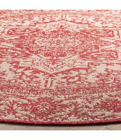 Safavieh Linden  Red / Creme LND139 6 ft. 7 in. X 6 ft. 7 in. Round Rug