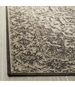 Safavieh Linden  Creme / Brown LND139 5 ft. 3 in. X 7 ft. 6 in. Rectangle Rug