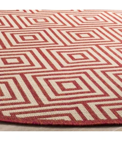 Safavieh Linden  Red / Creme LND173 6 ft. 7 in. X 6 ft. 7 in. Round Rug