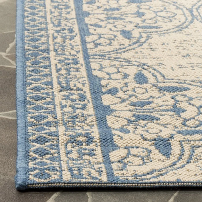 Safavieh Linden  Blue / Creme LND174 2 ft. 2 in. X 8 ft. Runner Rug