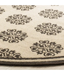 Safavieh Linden  Creme / Brown LND181 6 ft. 7 in. X 6 ft. 7 in. Round Rug