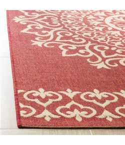 Safavieh Linden  Red / Creme LND183 6 ft. 7 in. X 6 ft. 7 in. Square Rug