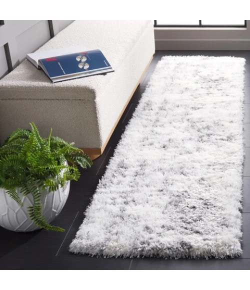 Safavieh Lindsay Shag Ivory / Grey LNS550 2 ft. 2 in. X 8 ft. Runner Rug