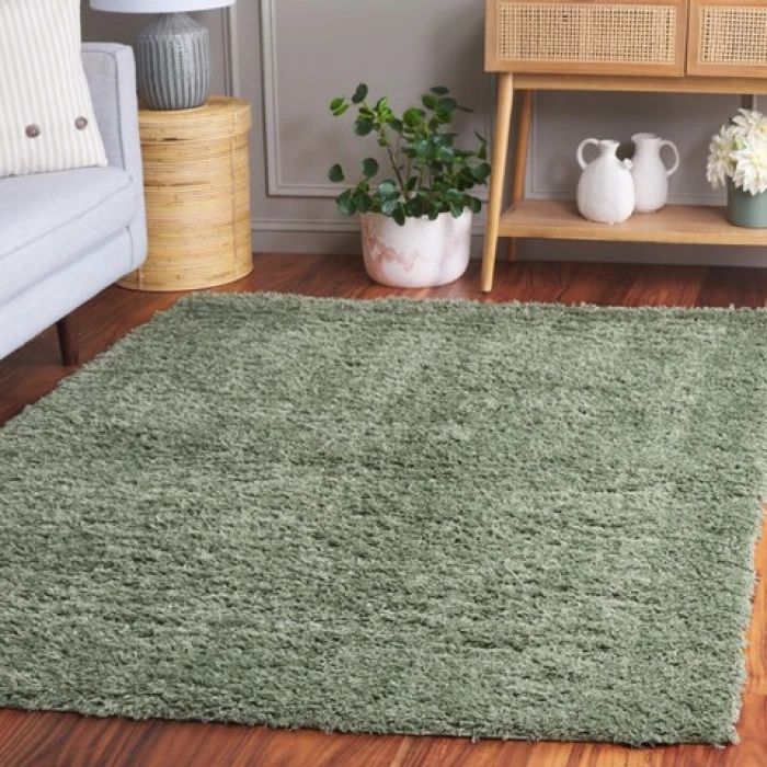 Safavieh Lindsay Shag Green LNS560 5 ft. 3 in. X 7 ft. 6 in. Rectangle Rug