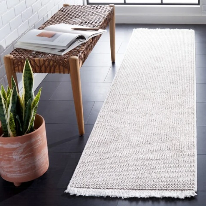 Safavieh Lotus White LOT106 2 ft. X 8 ft. Runner Rug