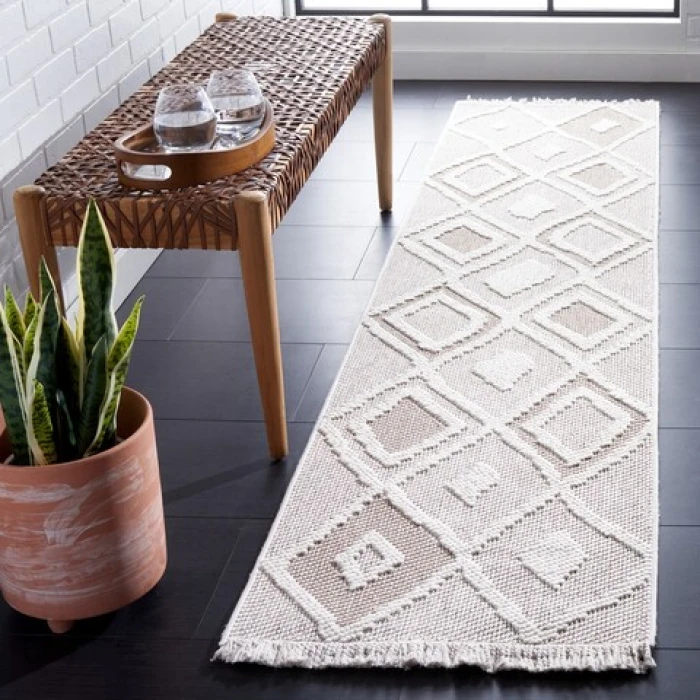 Safavieh Lotus Beige / Ivory LOT110 2 ft. X 8 ft. Runner Rug