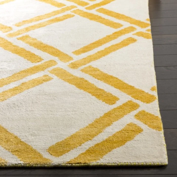 Safavieh Moroccan Ivory / Gold MOR551 9 ft. X 12 ft. Rectangle Rug