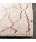Safavieh Moroccan Ivory / Pink MOR555 6 ft. X 9 ft. Rectangle Rug