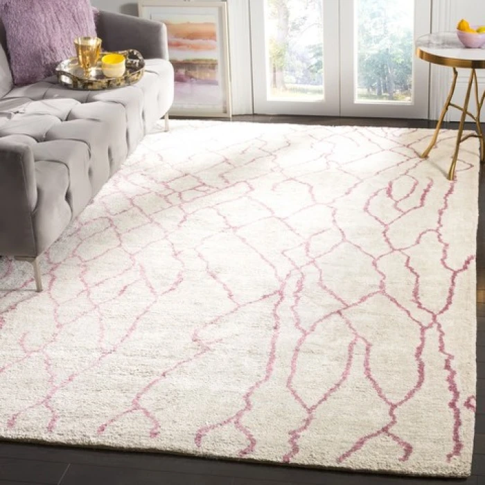 Safavieh Moroccan Ivory / Pink MOR555 6 ft. X 9 ft. Rectangle Rug