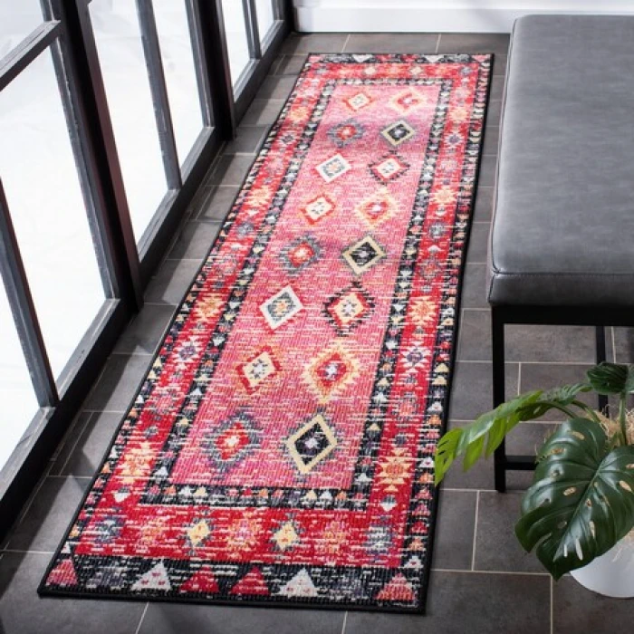 Safavieh Montage  Pink / Black MTG201 2 ft. 3 in. X 8 ft. Runner Rug
