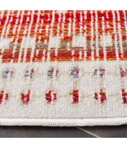 Safavieh Montage  Red / Fuchsia MTG271 6 ft. 7 in. X 6 ft. 7 in. Round Rug