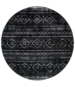 Safavieh Montage  Grey / Black MTG291 6 ft. 7 in. X 6 ft. 7 in. Round Rug
