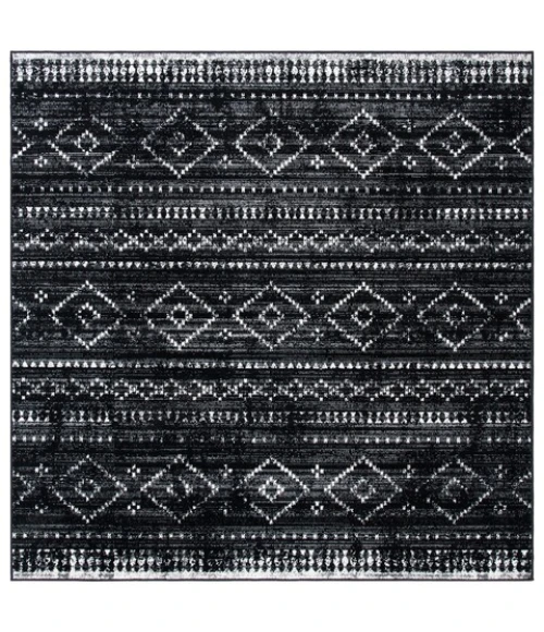 Safavieh Montage  Grey / Black MTG291 6 ft. 7 in. X 6 ft. 7 in. Square Rug