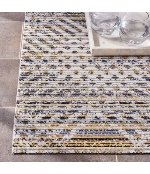 Safavieh Montage  Dark Grey / Grey MTG341 5 ft. 1 in. X 7 ft. 6 in. Rectangle Rug