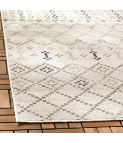 Safavieh Montage Grey / Charcoal MTG365 2 ft. 3 in. X 12 ft. Runner Rug