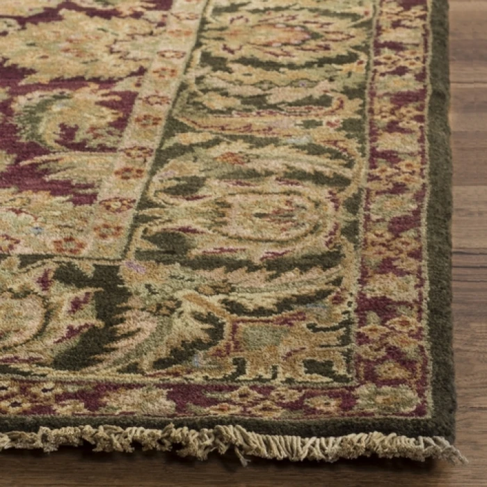 Safavieh Old World Burgundy / Green OW115 4 ft. X 4 ft. Round Rug