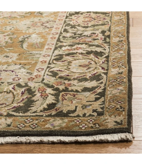 Safavieh Old World Gold / Green OW115 6 ft. X 6 ft. Round Rug