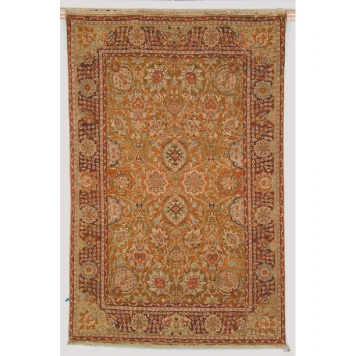 Safavieh Old World Gold OW118 2 ft. 6 in. X 10 ft. Runner Rug