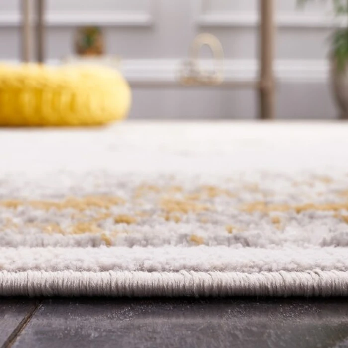 Safavieh Palma Beige / Light Grey PAM312 2 ft. 2 in. X 9 ft. Runner Rug