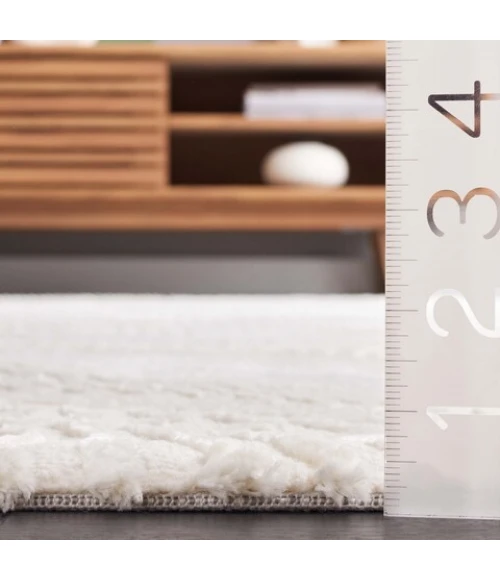 Safavieh Revive Ivory REV110 6 ft. 7 in. X 6 ft. 7 in. Round Rug