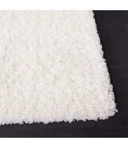 Safavieh California Shag White SG151 2 ft. 0 in. X 3 ft. 0 in. Accent Rug