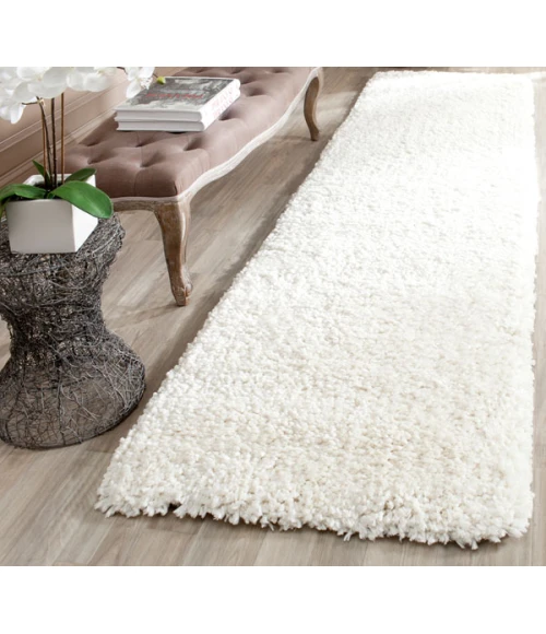 Safavieh Shag Ivory SG267 2 ft. 3 in. X 9 ft. Runner Rug