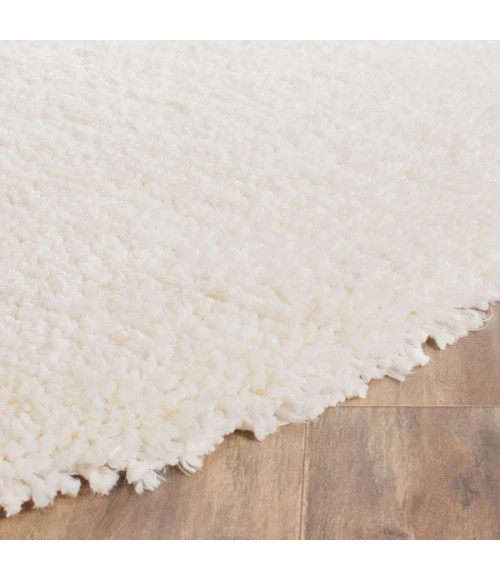 Safavieh Shag Ivory SG267 6 ft. X 6 ft. Round Rug