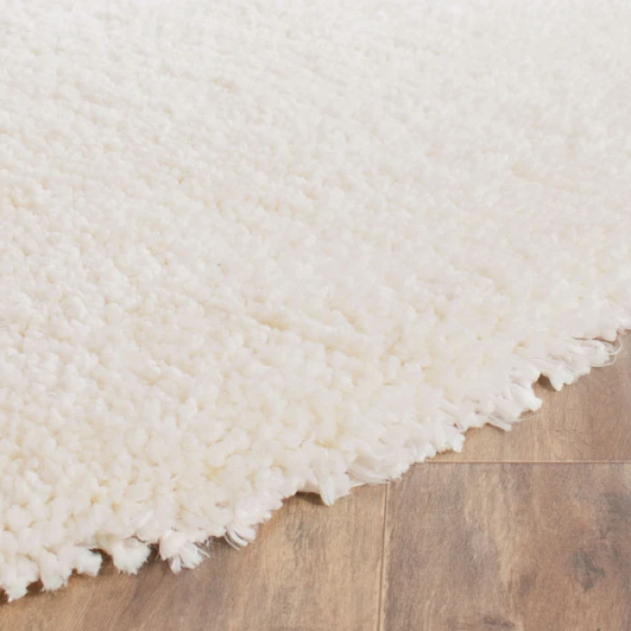 Safavieh Shag Ivory SG267 6 ft. X 6 ft. Round Rug