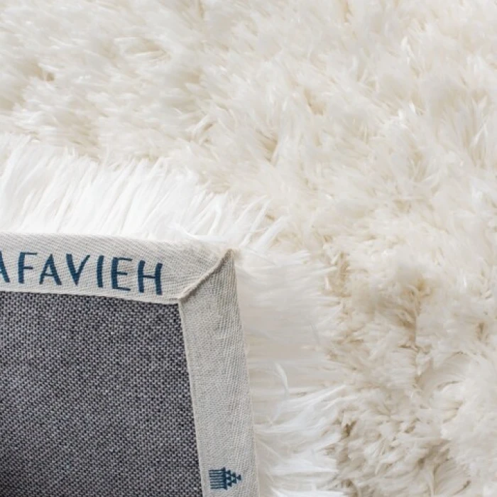 Safavieh Arctic Shag SG270 Ivory 2'-6" X 4' Accent Area Rug