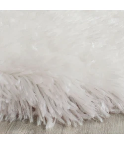 Safavieh Arctic Shag SG270 Ivory 2'-6" X 4' Accent Area Rug