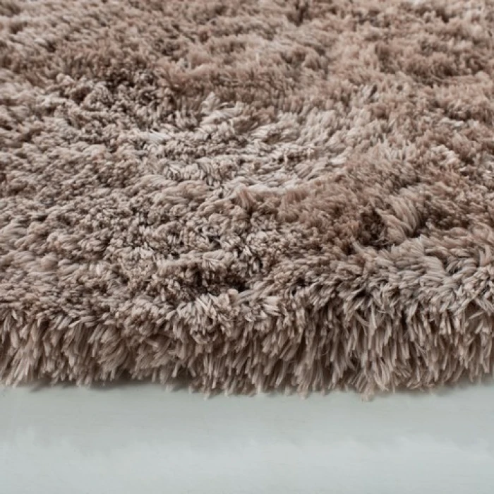 Safavieh Arctic Shag SG270 Taupe 8' X 8' Round Area Rug
