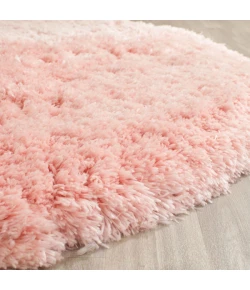 Safavieh Arctic Shag SG270 Pink 5' X 5' Round Area Rug