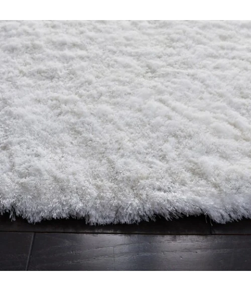 Safavieh Shag Ivory SG512 7 ft. X 7 ft. Round Rug