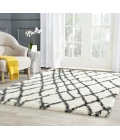 Safavieh Belize Shag SGB484 Ivory / Charcoal 4' X 6' Rectangle Area Rug