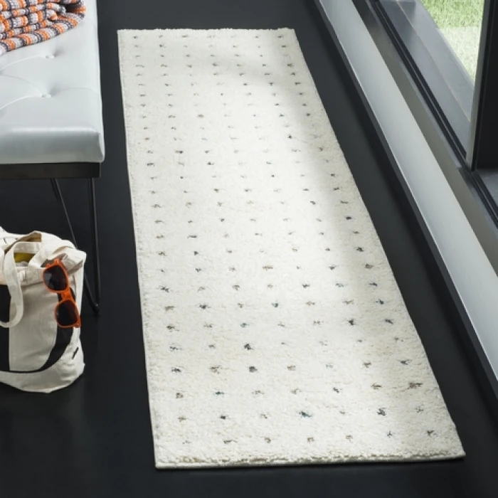 Safavieh Santorini Shag Cream / Multi SGG165 2 ft. X 8 ft. Runner Rug