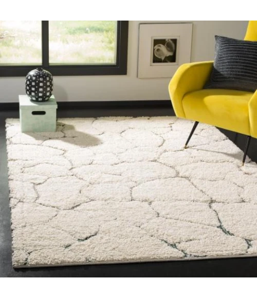 Safavieh Santorini Shag Cream / Multi SGG169 4 ft. X 6 ft. Rectangle Rug