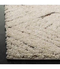 Safavieh Santorini Shag Cream / Multi SGG173 2 ft. X 8 ft. Runner Rug