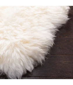 Safavieh Sheep Skin White SHS121 3 ft. X 5 ft. Rectangle Rug