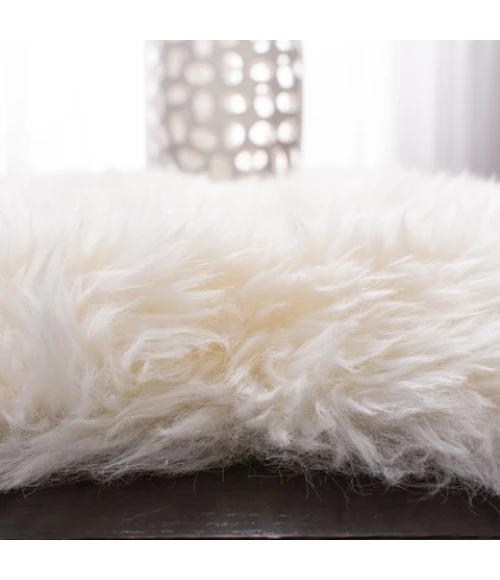 Safavieh Sheep Skin White SHS121 3 ft. X 5 ft. Rectangle Rug