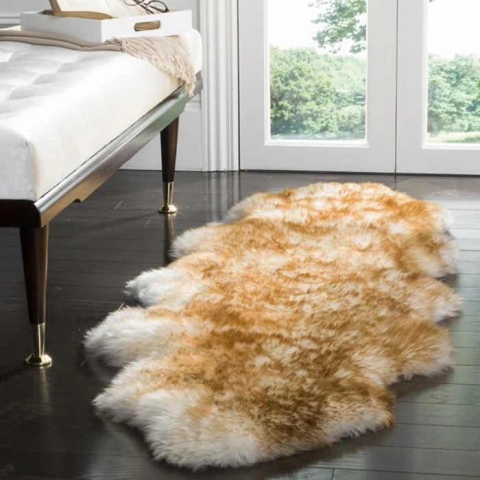 Safavieh Sheep Skin Off White / Coco Brown SHS121 2 ft. X 6 ft. Runner Rug