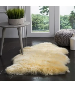 Safavieh Sheep Skin Champagne SHS121 2 ft. X 3 ft. Accent Rug