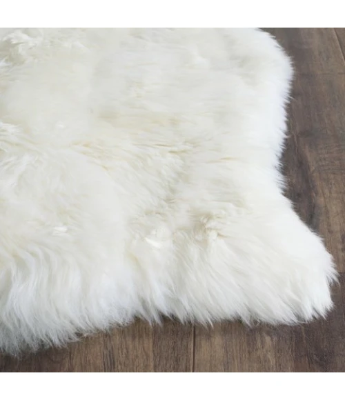 Safavieh Sheep Skin Natural / White SHS211 2 ft. X 3 ft. Accent Rug