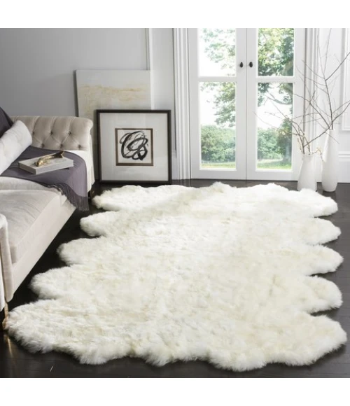 Safavieh Sheep Skin Natural / White SHS211 5 ft. X 8 ft. Rectangle Rug